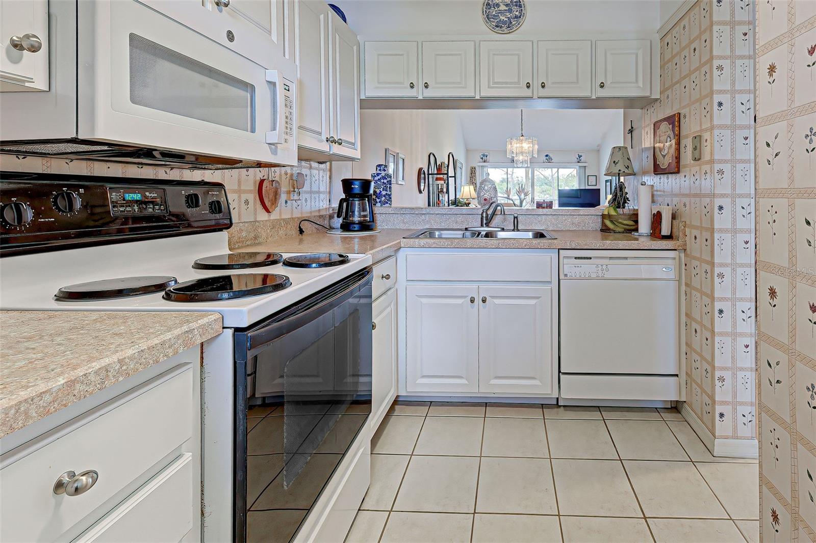 WESTCHESTER GARDEN & PLAN - Residential