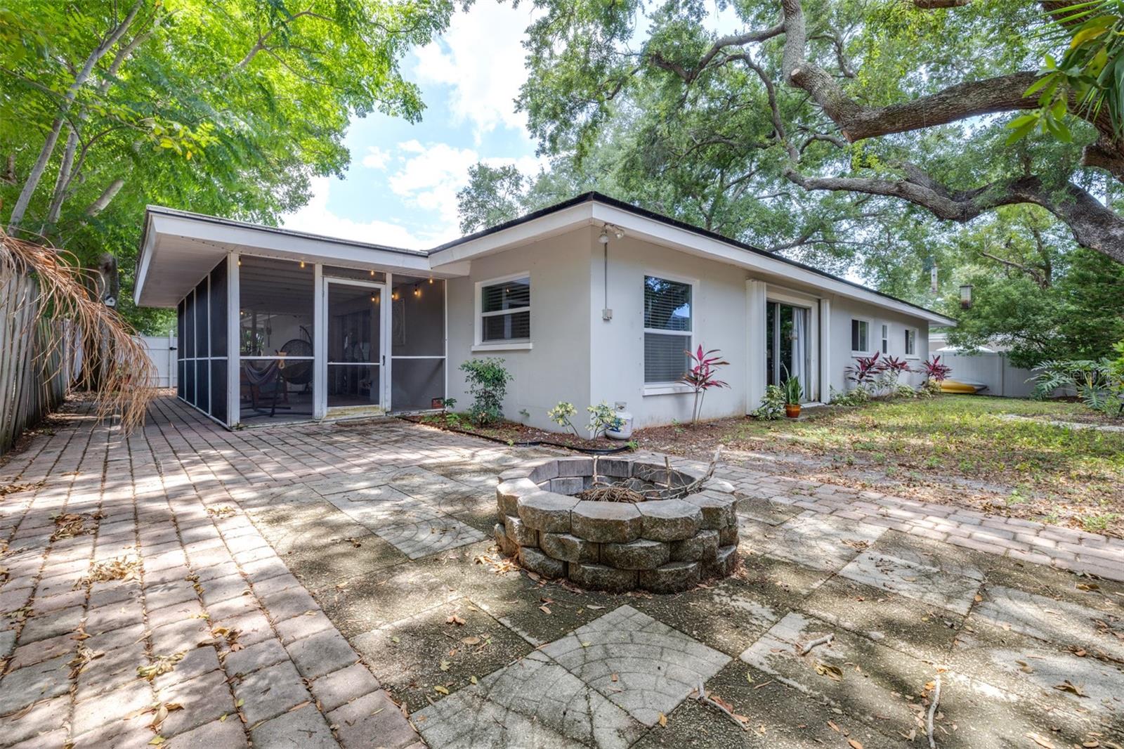 HIGHLAND ESTATES OF CLEARWATER - Residential