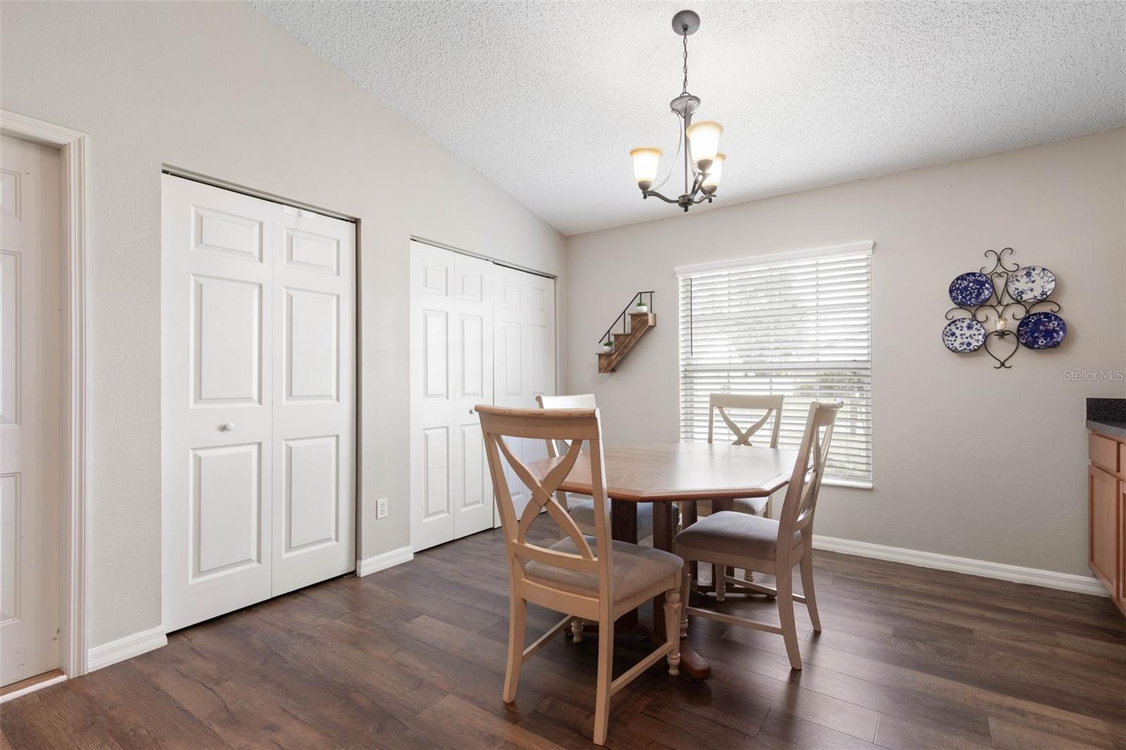 PINE GROVE - Residential