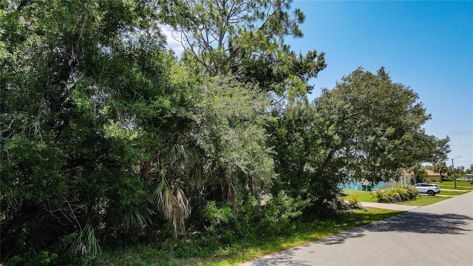 PORT CHARLOTTE SEC 008 - Land