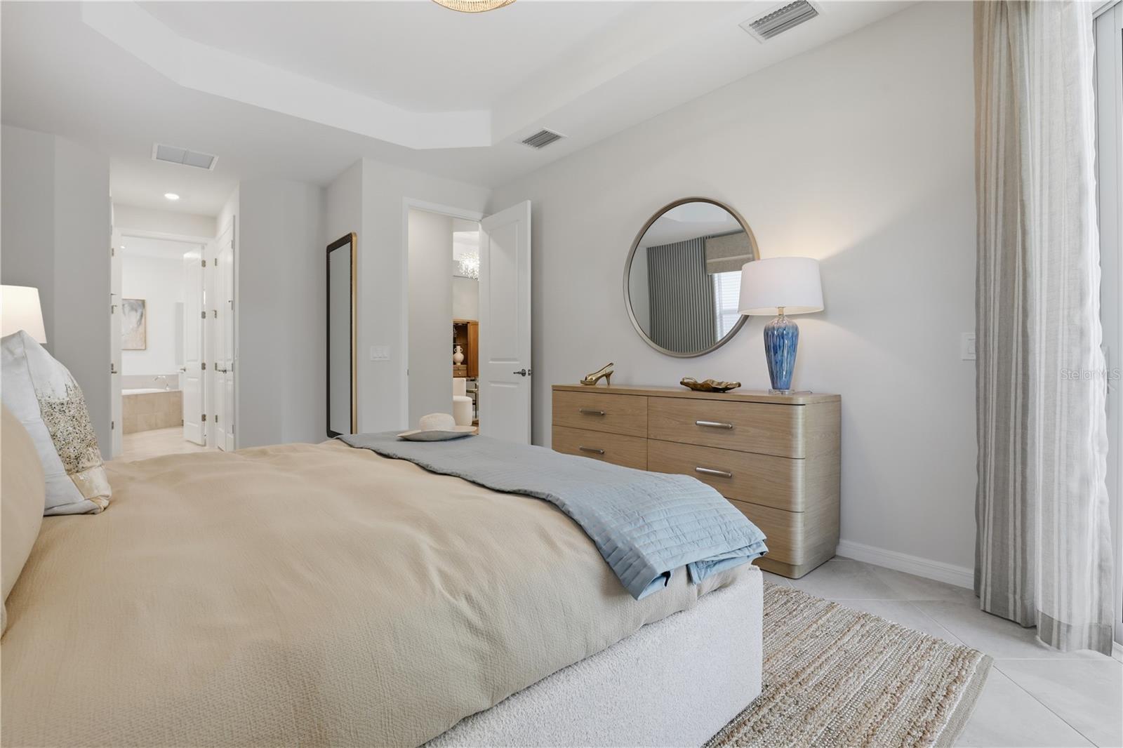 CALUSA COUNTRY CLUB - Residential