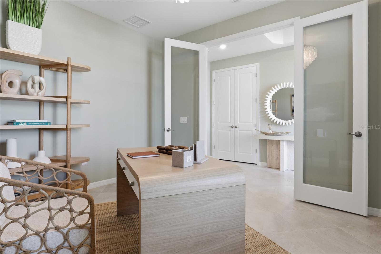 CALUSA COUNTRY CLUB - Residential