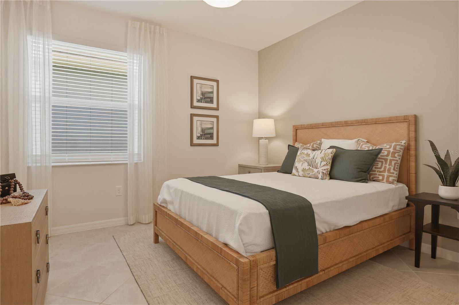 CALUSA COUNTRY CLUB - Residential