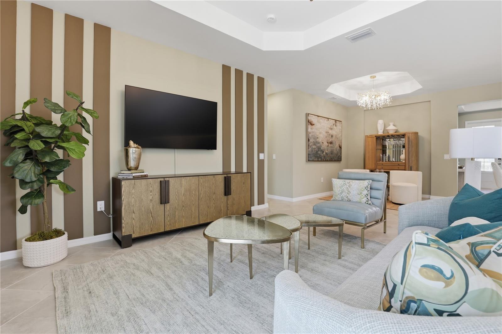 CALUSA COUNTRY CLUB - Residential