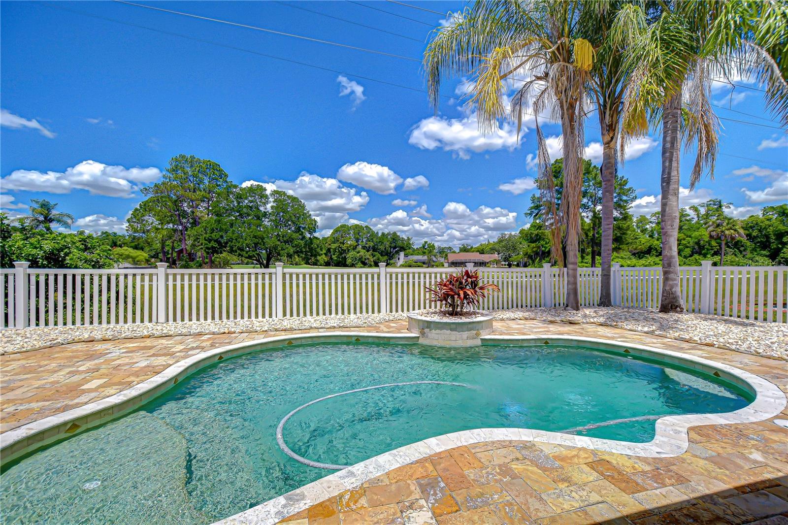 NORTHDALE GOLF CLB SEC D UN 3 - Residential