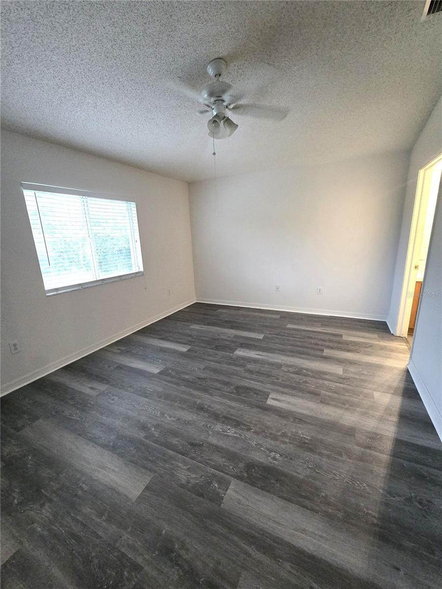 SUMMERFIELD VILLAGE II TR 3 - Residential Lease