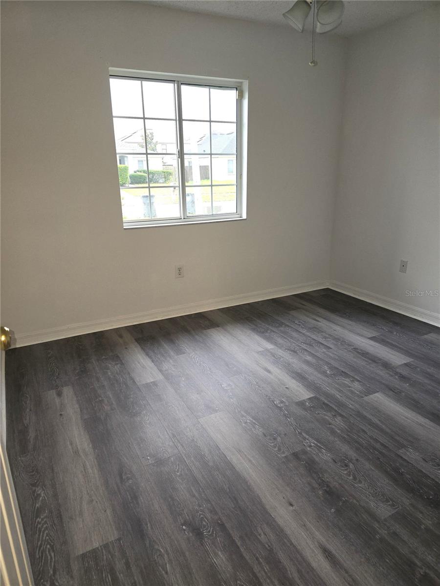 SUMMERFIELD VILLAGE II TR 3 - Residential Lease
