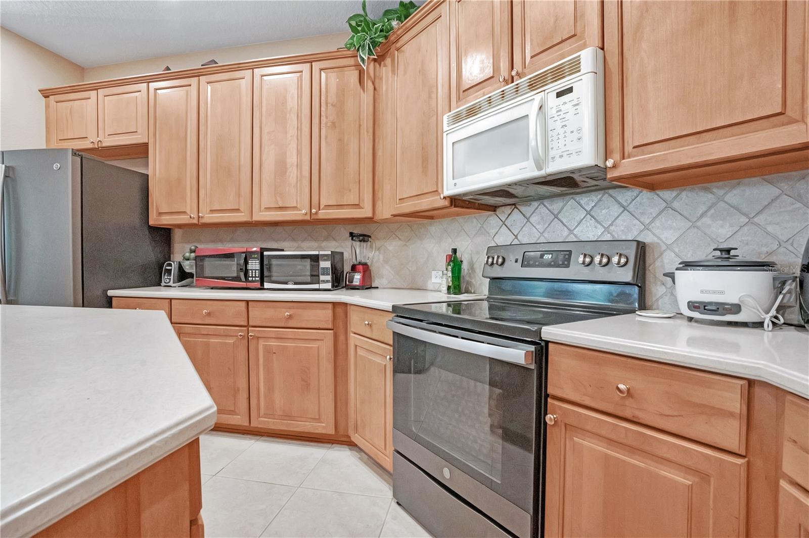 KEENES POINTE - Residential