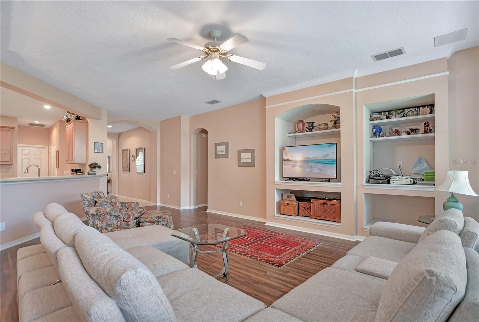 KEENES POINTE - Residential