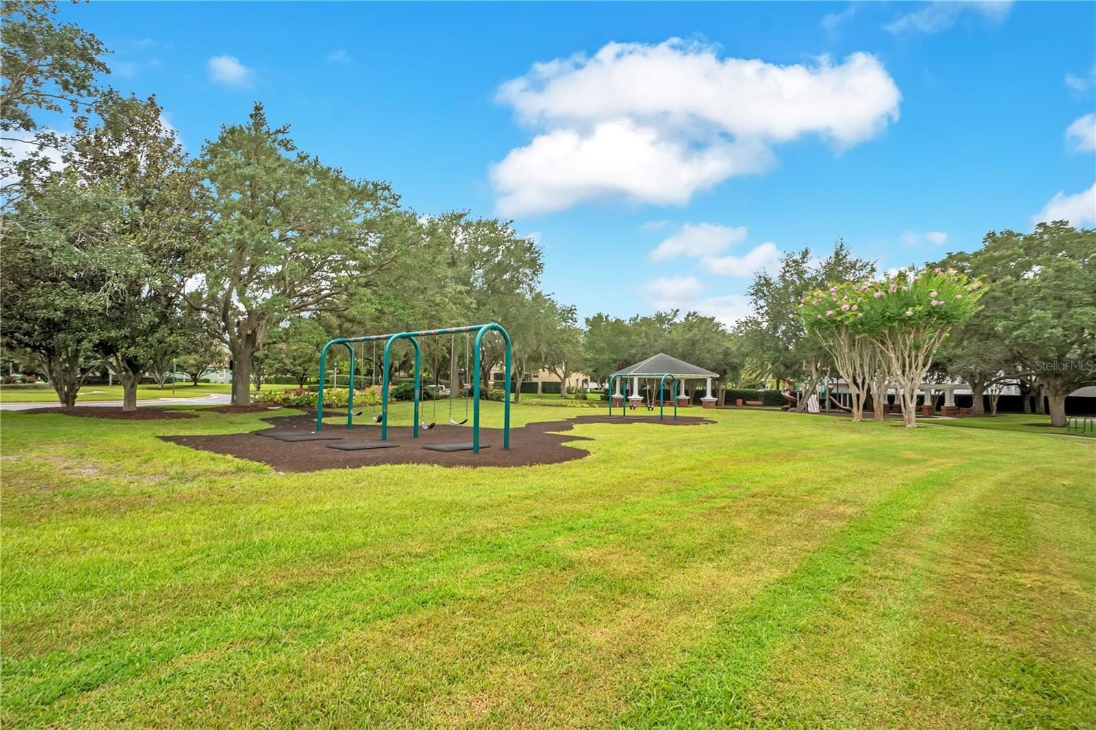 KEENES POINTE - Residential