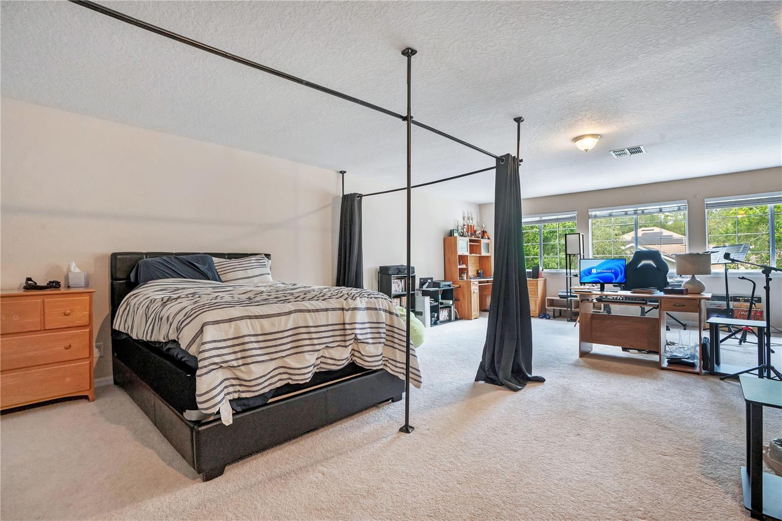 KEENES POINTE - Residential