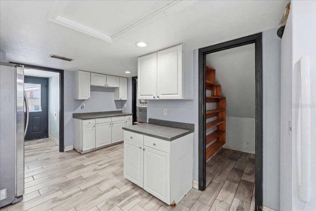 GATE WAY ACRES - Residential
