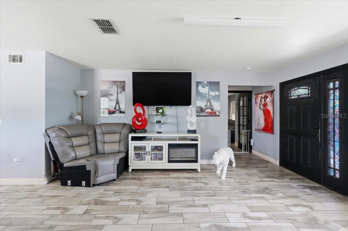 GATE WAY ACRES - Residential
