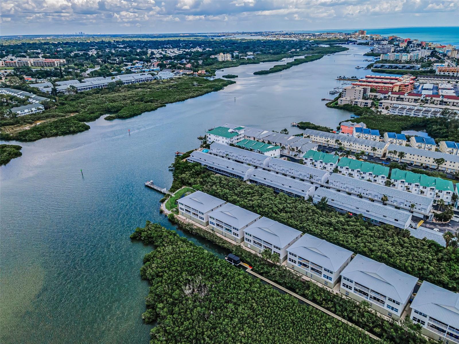 MARINERS POINTE OF INDIAN SHORES CONDO - Residential