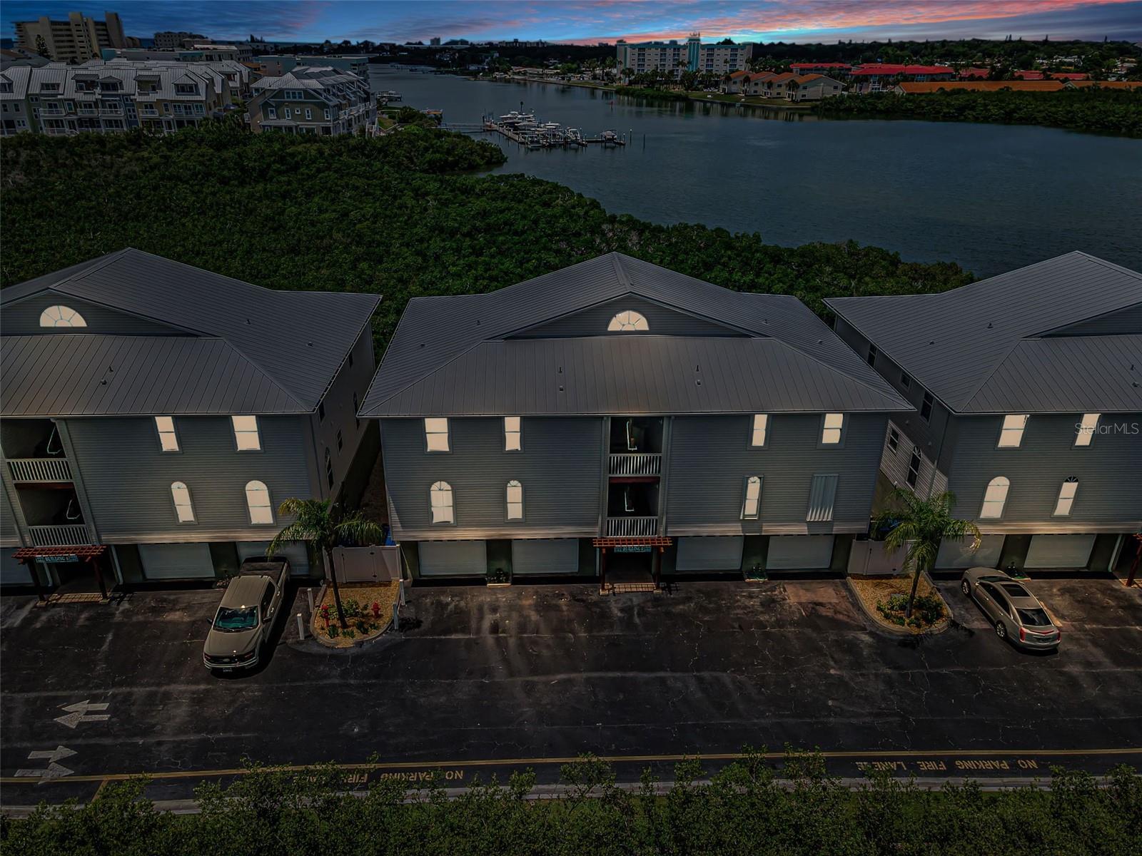 MARINERS POINTE OF INDIAN SHORES CONDO - Residential