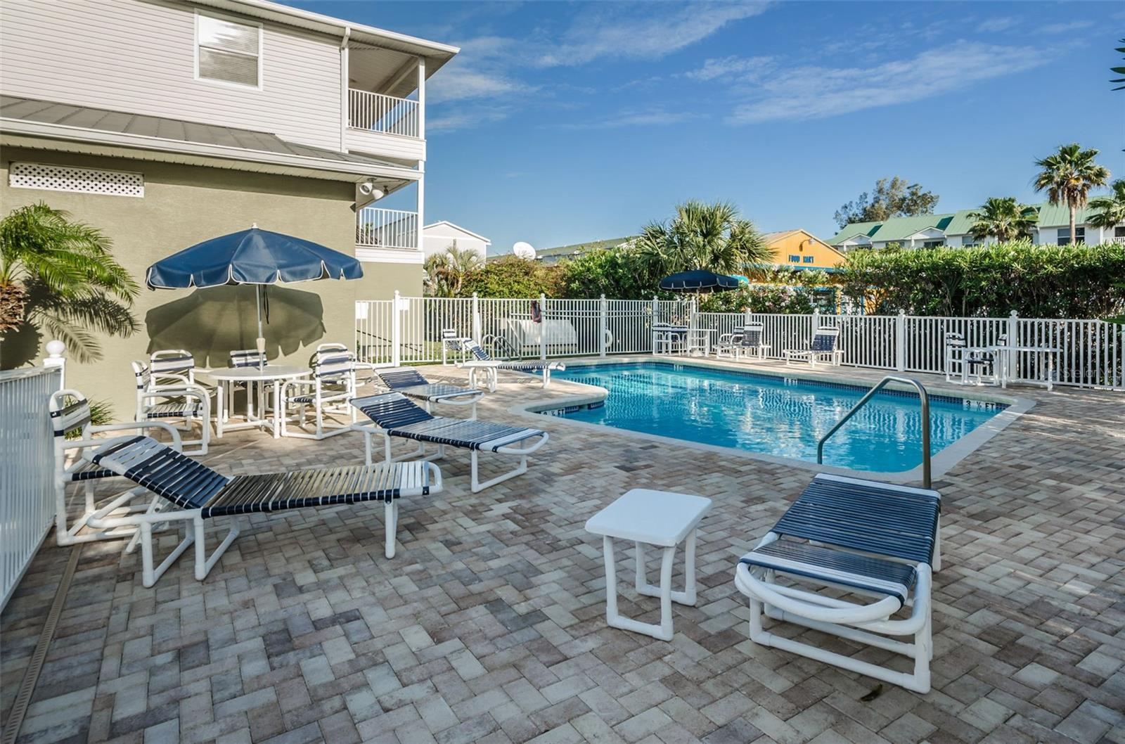 MARINERS POINTE OF INDIAN SHORES CONDO - Residential