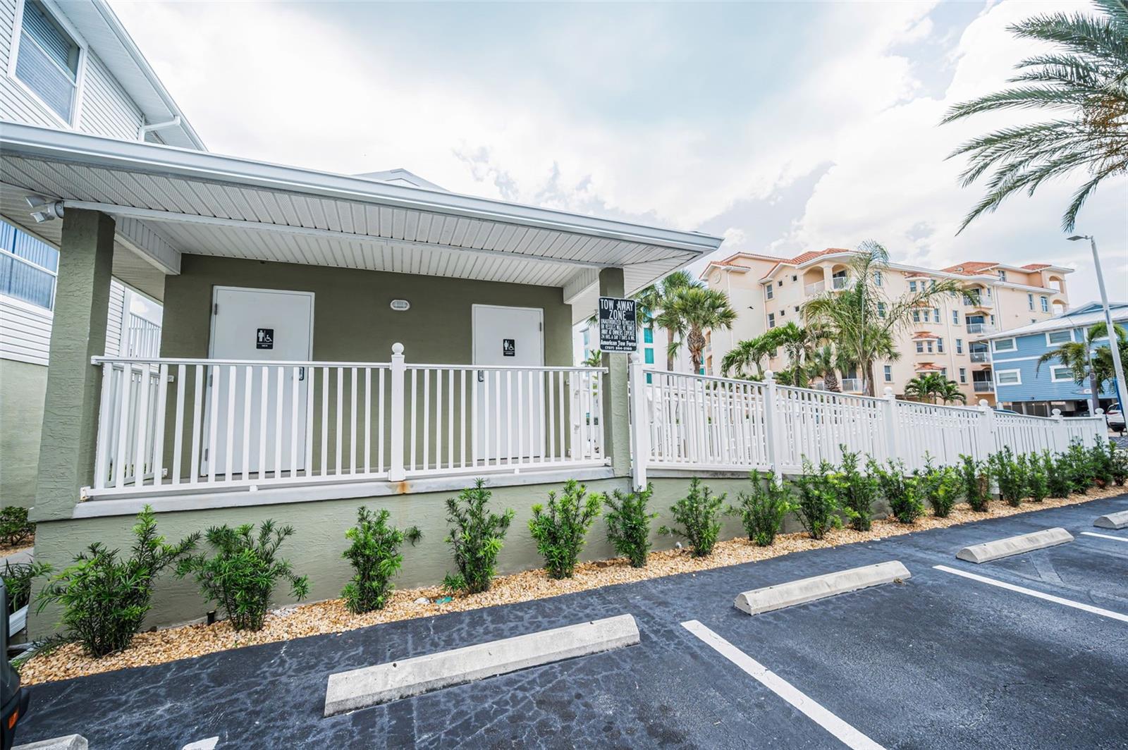 MARINERS POINTE OF INDIAN SHORES CONDO - Residential
