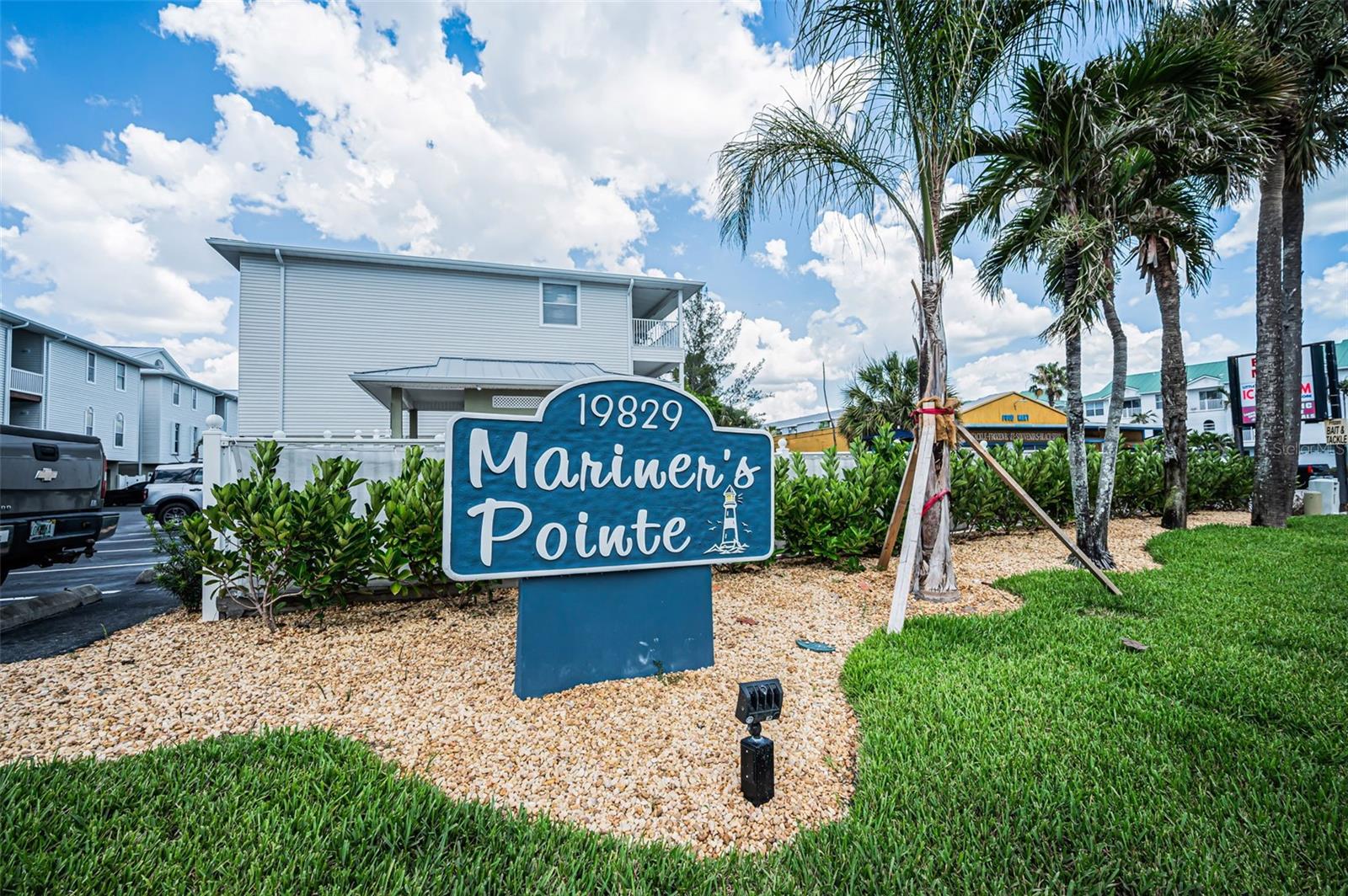 MARINERS POINTE OF INDIAN SHORES CONDO - Residential