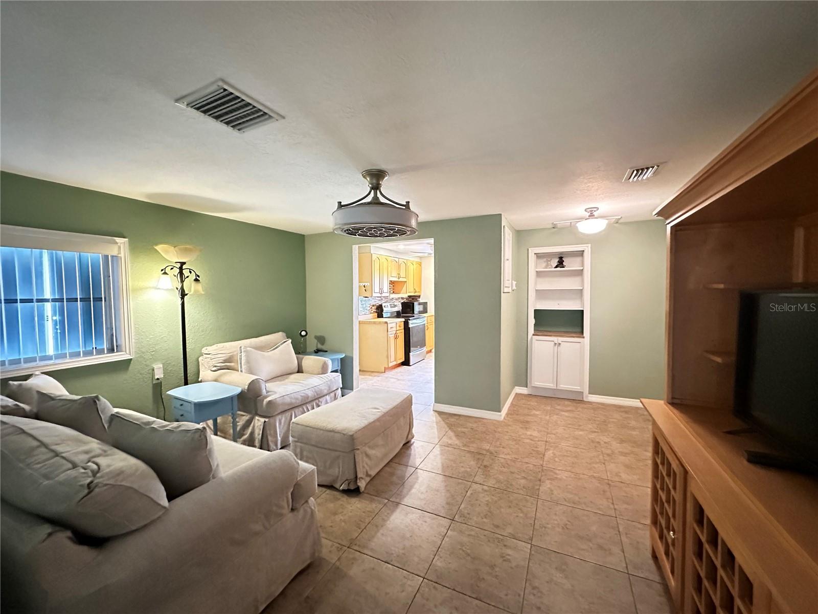 PINECREST - Residential