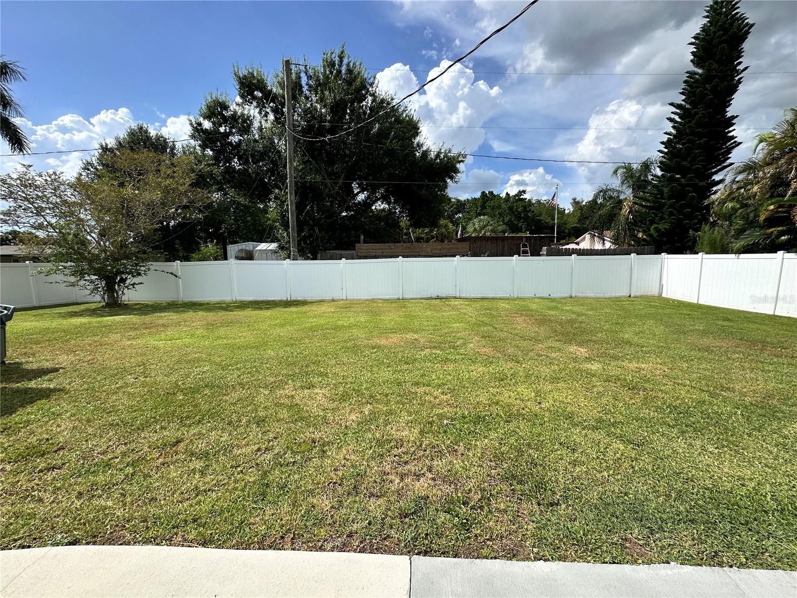 PINECREST - Residential
