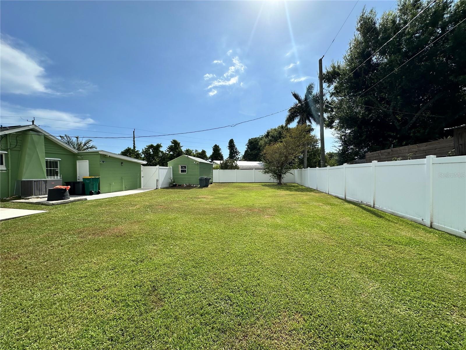 PINECREST - Residential