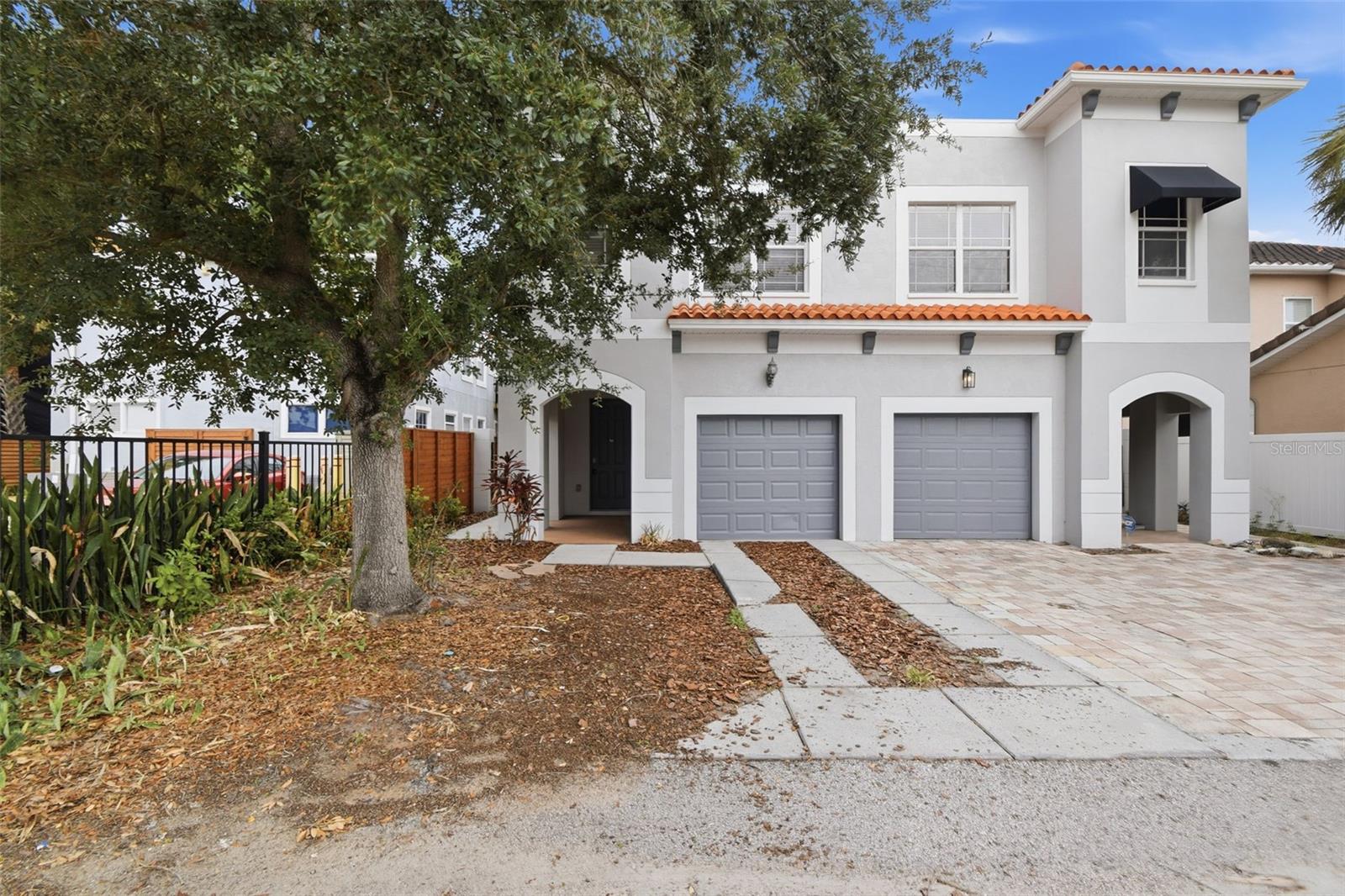 TUSCAN SQUARE TWNHMS - Residential