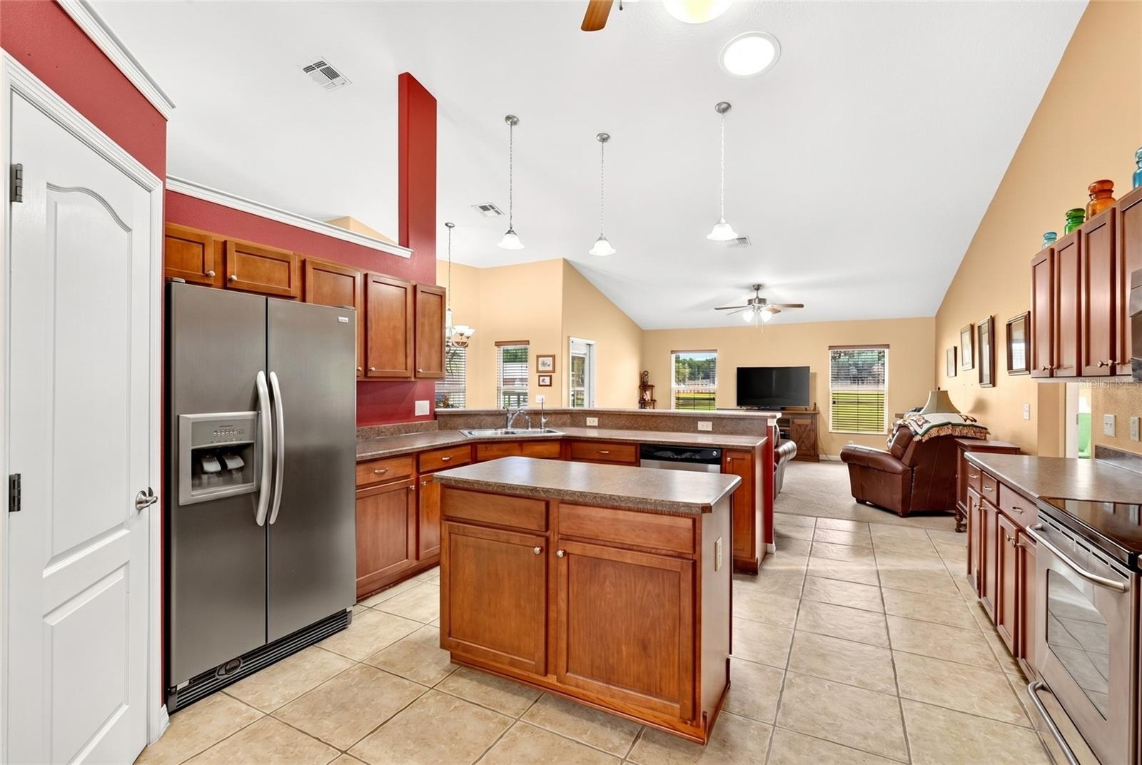 ROLLING RANCH ESTATE - Residential