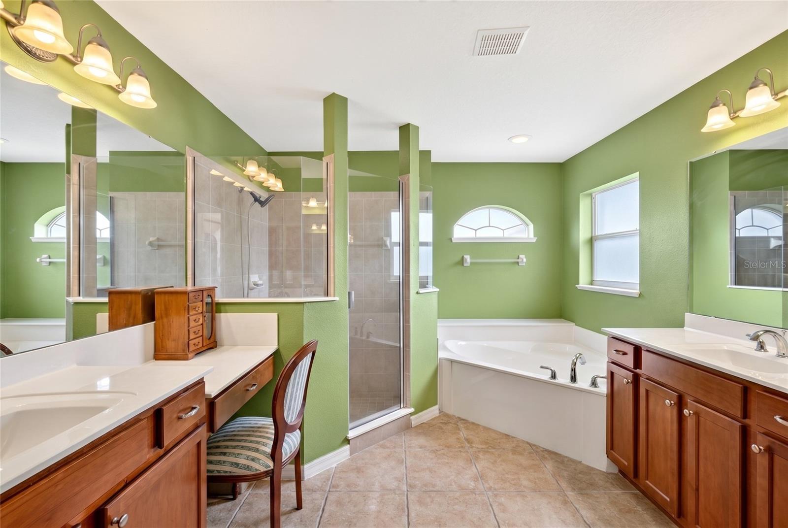 ROLLING RANCH ESTATE - Residential