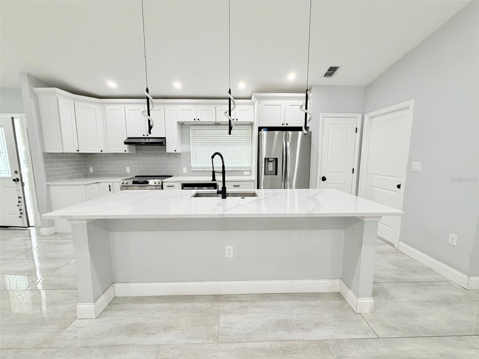 HEATHER OAKS - Residential Lease