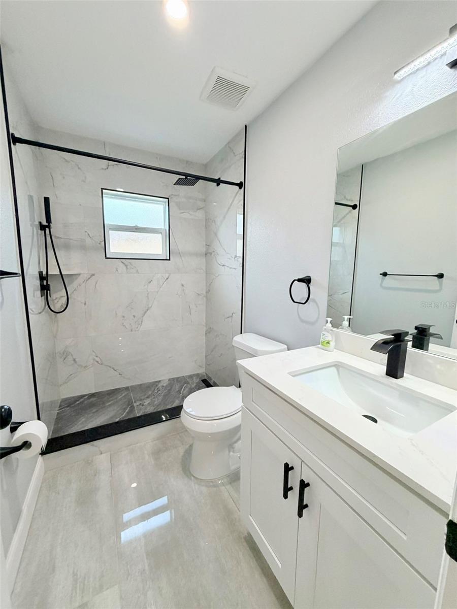 HEATHER OAKS - Residential Lease