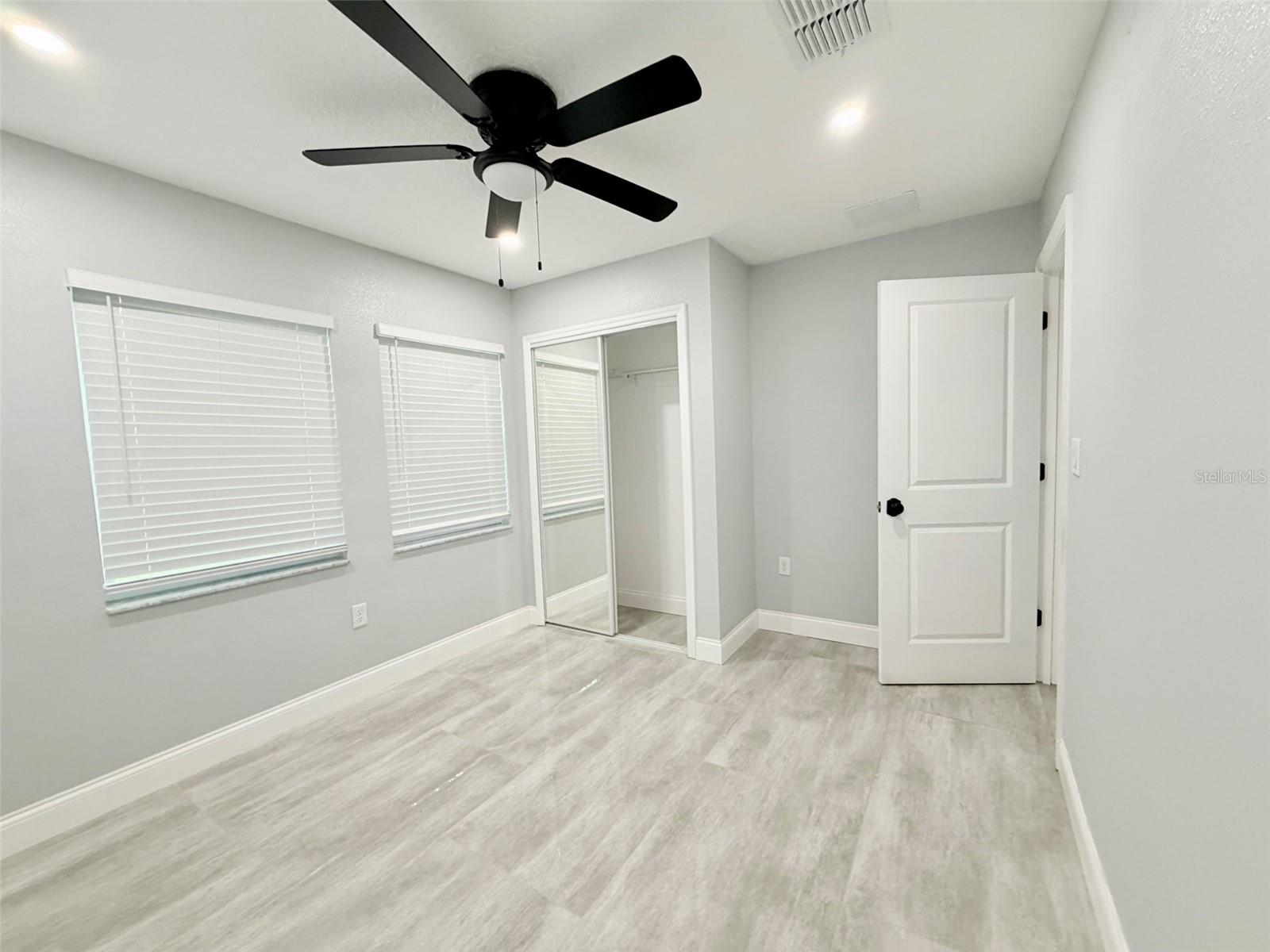 HEATHER OAKS - Residential Lease