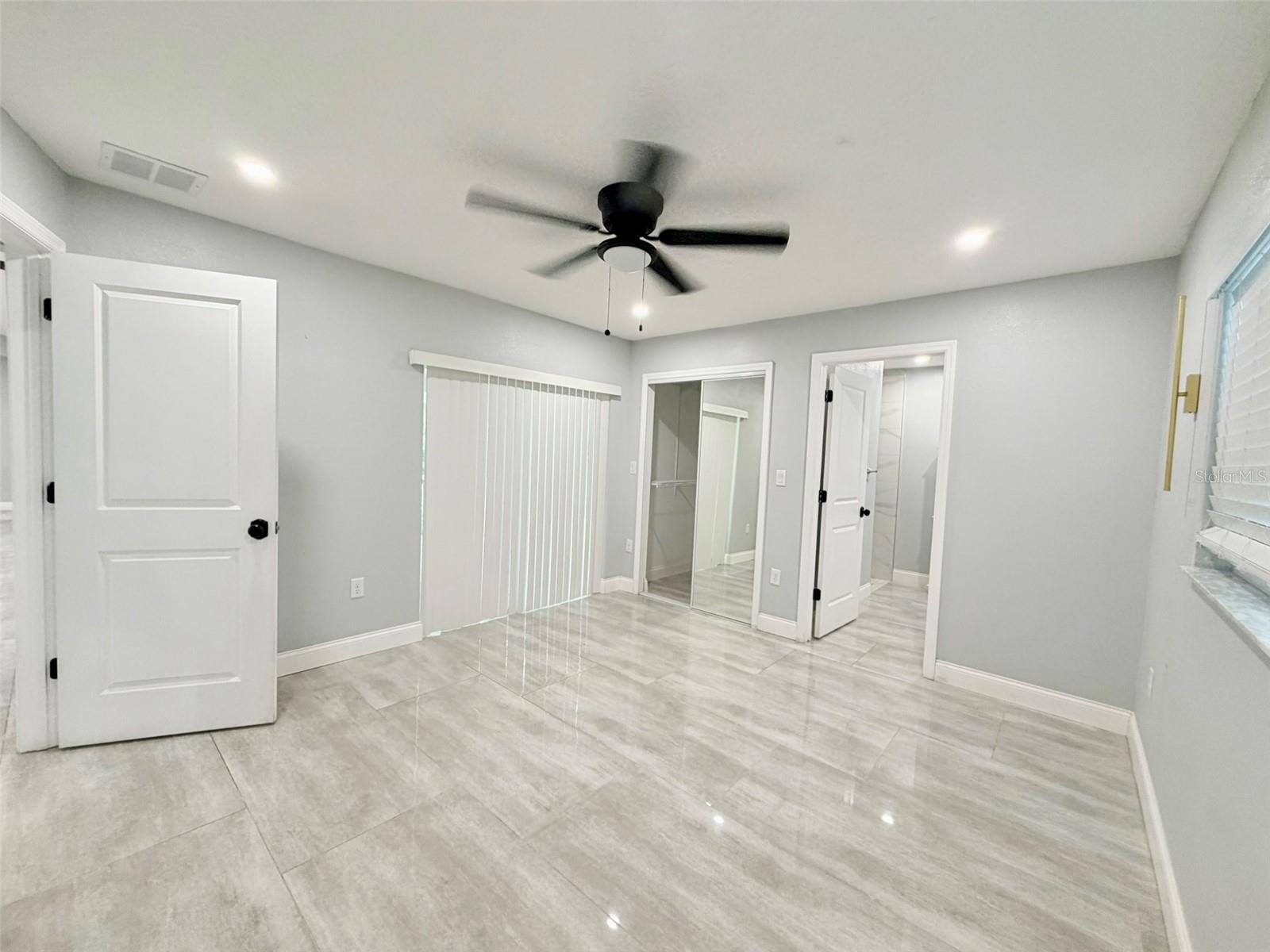 HEATHER OAKS - Residential Lease