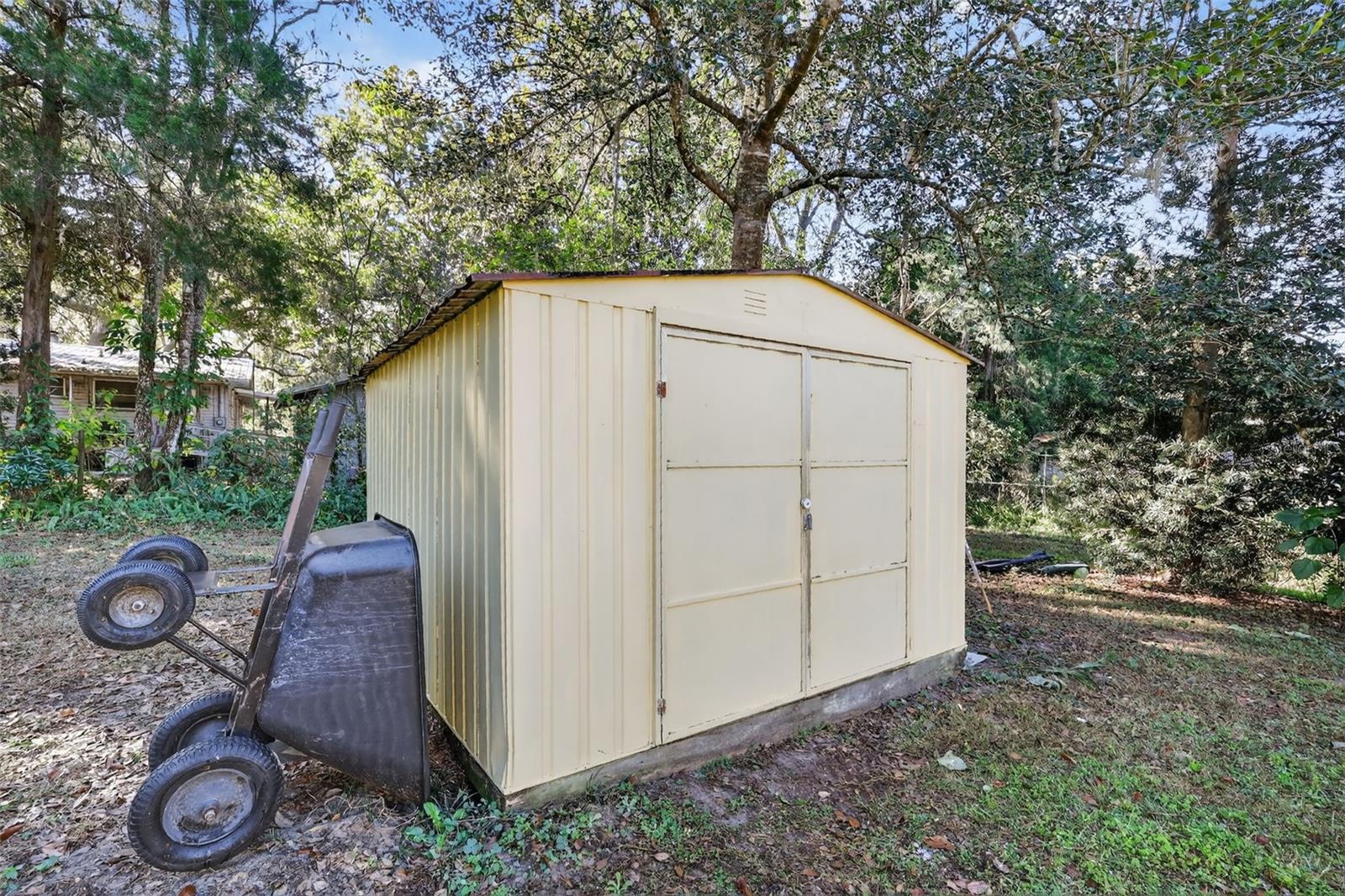 JERRY TAYLOR LNDG - Residential