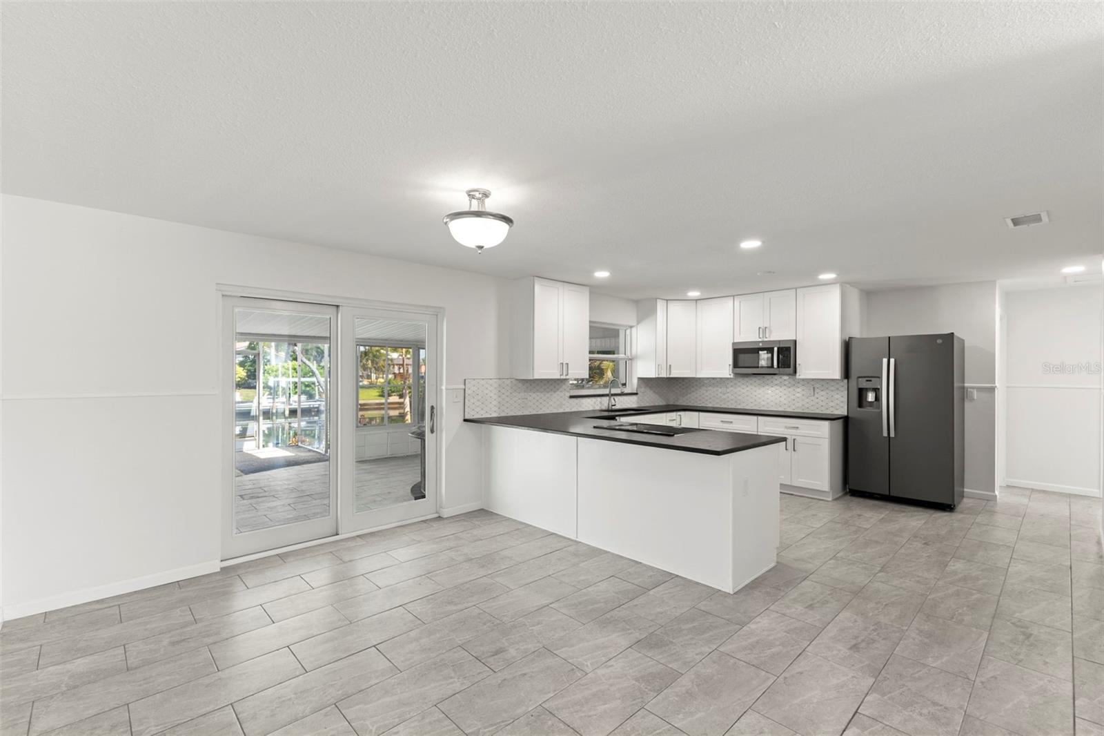 WATERWAY ESTATES SEC 2 - Residential Lease