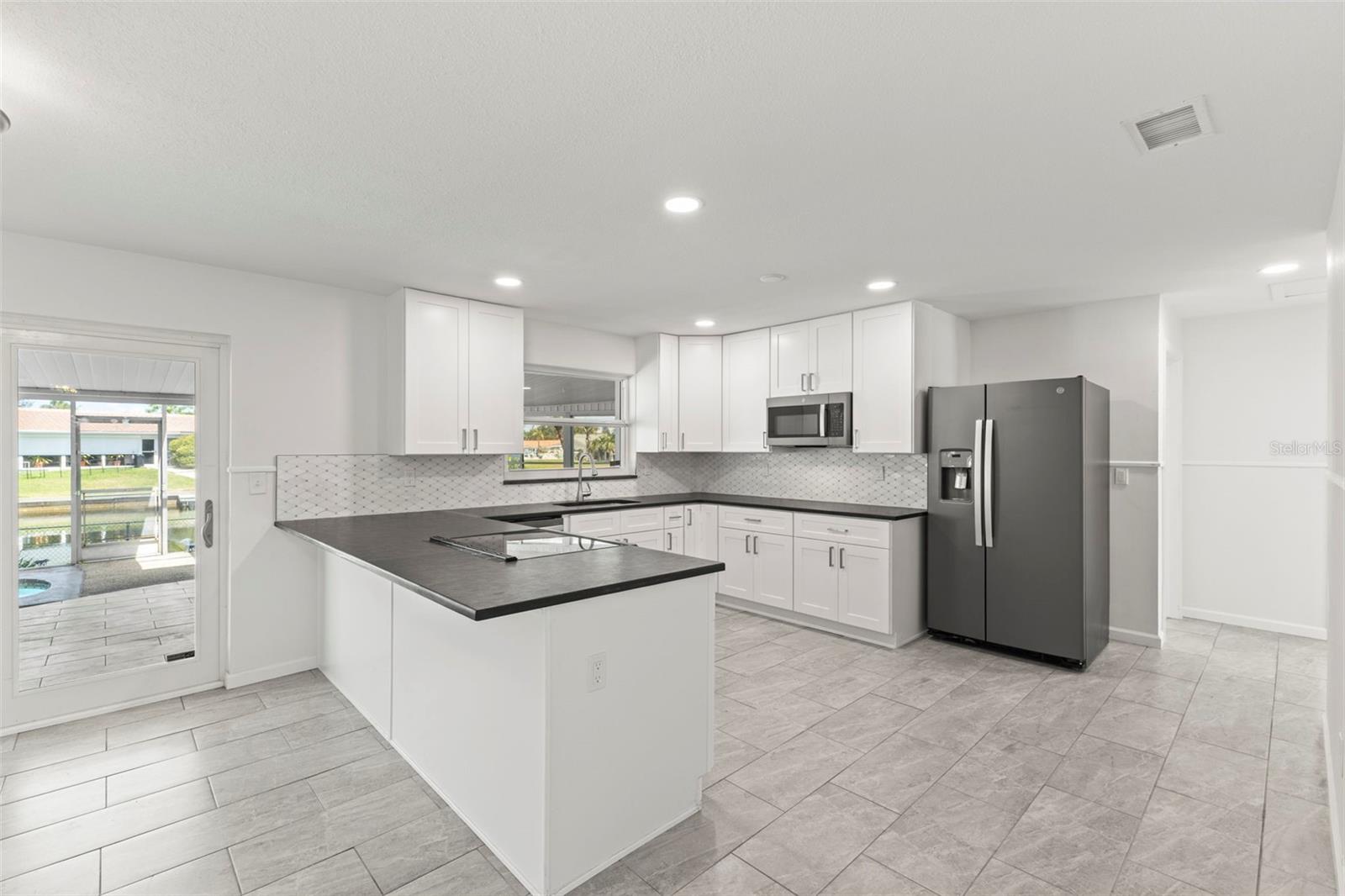 WATERWAY ESTATES SEC 2 - Residential Lease