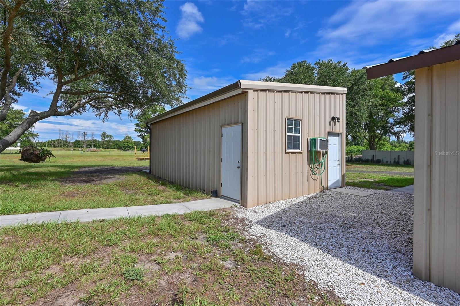 ACREAGE - Residential