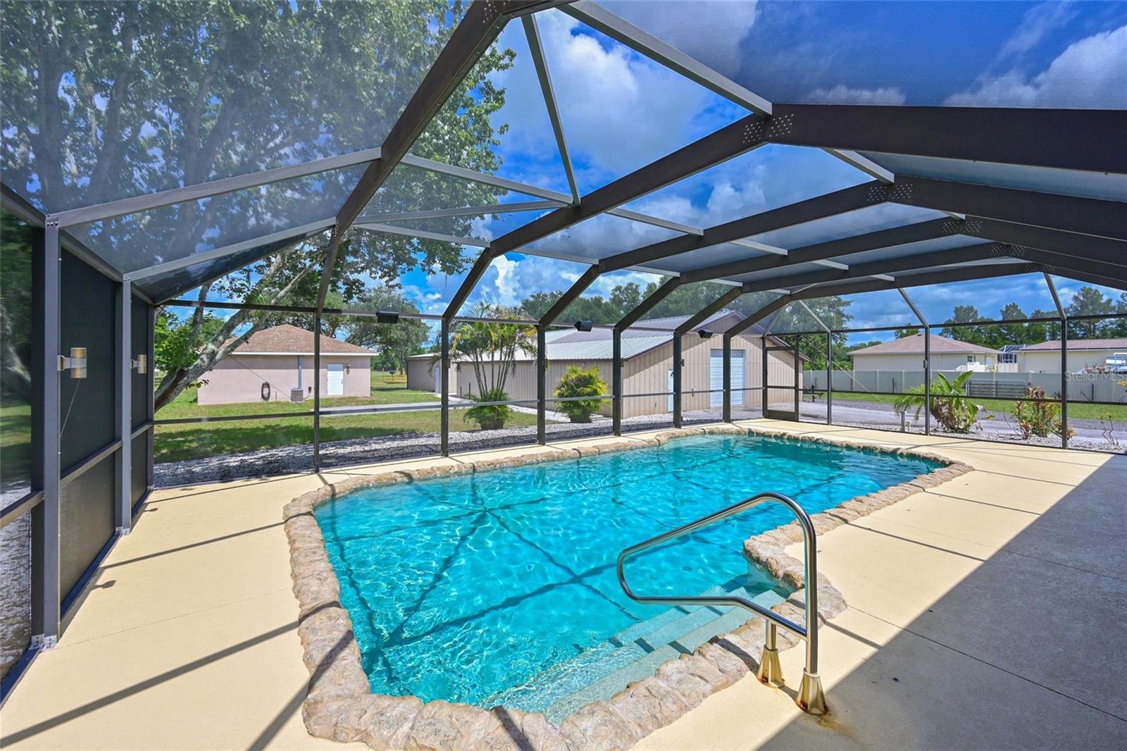 ACREAGE - Residential