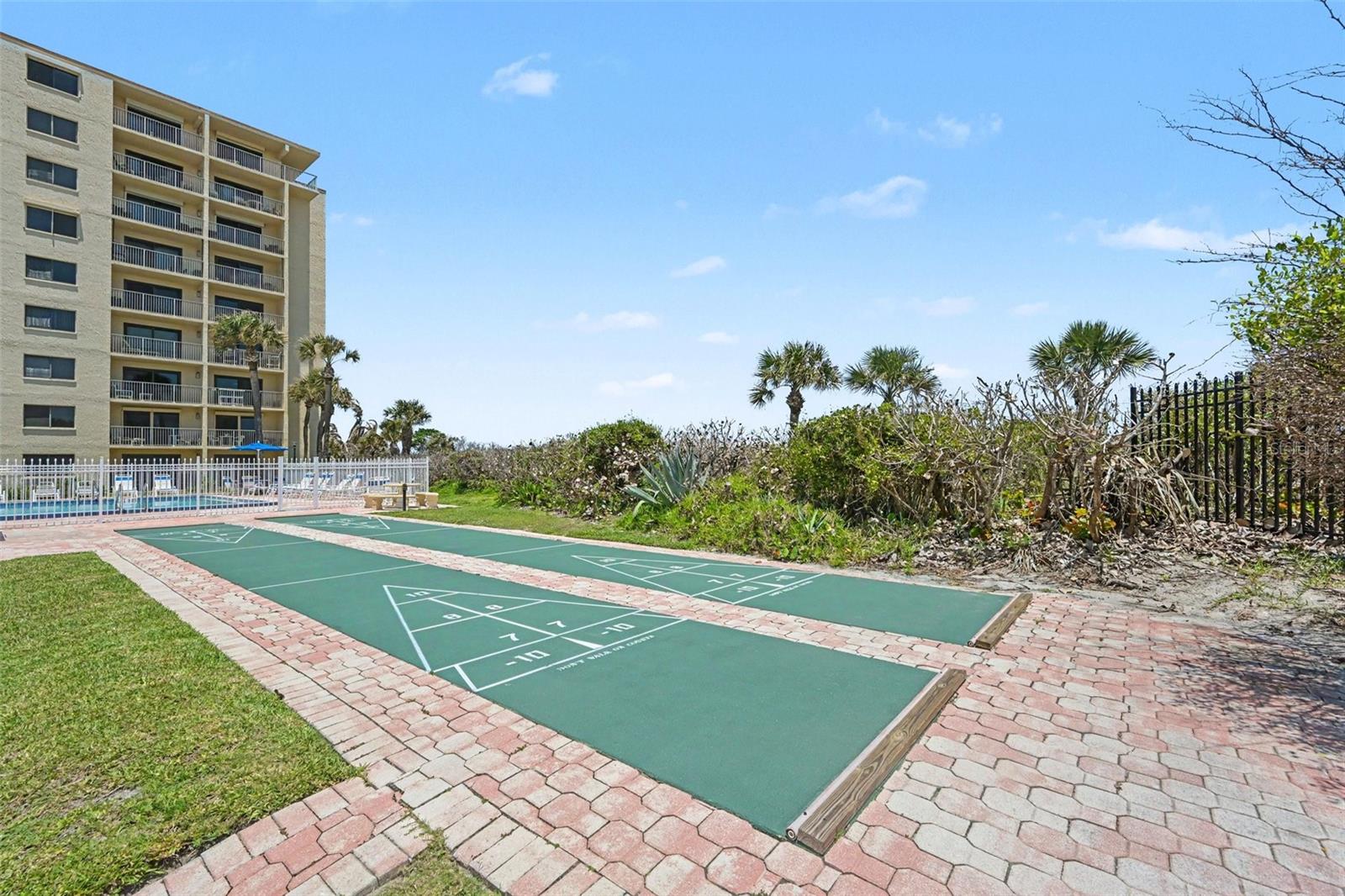 CANAVERAL TOWERS - Residential