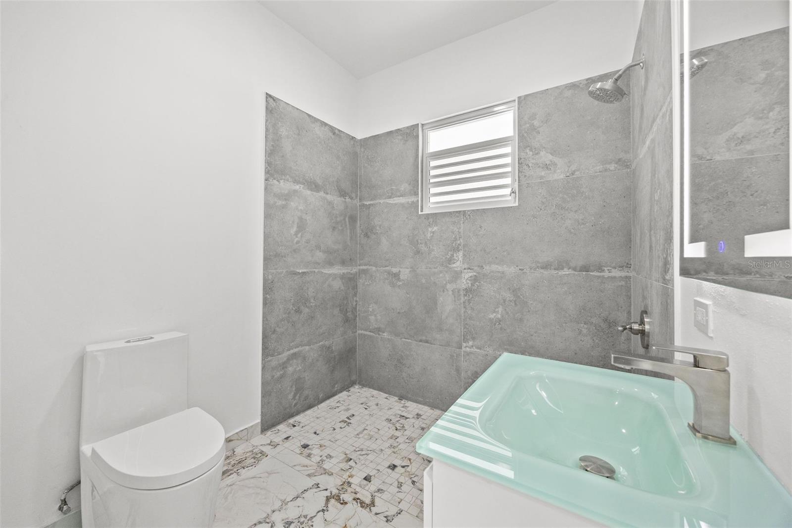 URB. VILLA ALEMERIA - Residential