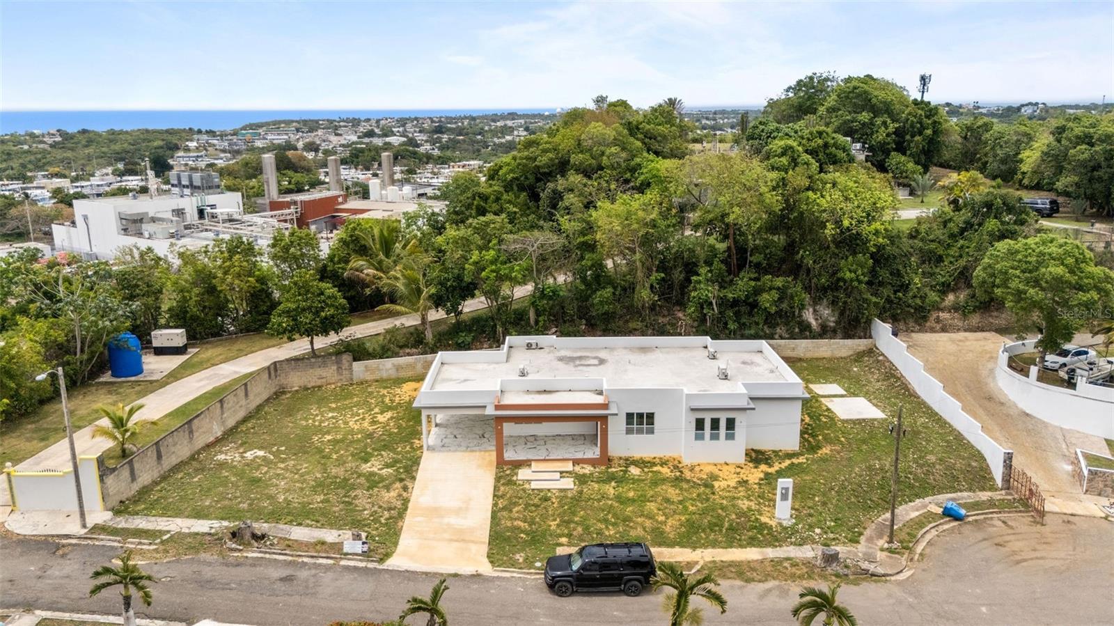 URB. VILLA ALEMERIA - Residential