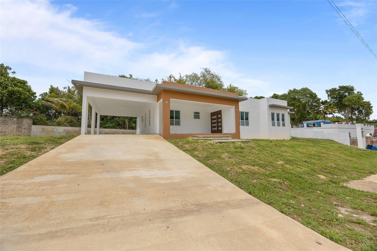 URB. VILLA ALEMERIA - Residential