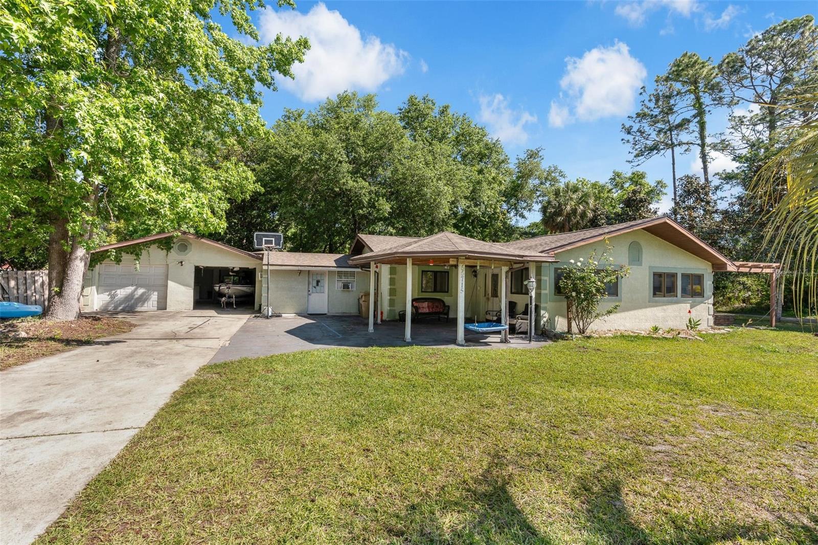SELLER MOTIVATED!! Welcome to 55715 Jack Moore Road in Astor, Florida, a quiet retreat tucked into one of Central Florida’s most scenic riverfront communities. This property offers the kind of laid-back lifestyle buyers seek when they want to step away from the pace of the city while still remaining within reach of everyday conveniences. Surrounded by natural beauty and Old Florida charm, Astor is known for its proximity to the St. Johns River, abundant wildlife, and endless opportunities for boating, fishing, and outdoor recreation.
The home sits on a generously sized lot, providing ample space for parking, storage, or even future enhancements. Whether you are looking for a primary residence, a weekend getaway, or an investment opportunity, the flexibility of this property makes it appealing across multiple buyer profiles. The setting offers privacy and tranquility, with room to enjoy the outdoors, entertain guests, or simply unwind in a peaceful environment.
Inside, the home presents a functional layout with comfortable living spaces designed for everyday living. Natural light flows through the interior, creating a warm and inviting atmosphere. The property provides a solid foundation for buyers to personalize and update to their taste, making it an excellent option for those looking to add value or create a customized living space.
Located just minutes from river access, local marinas, and dining spots, this property captures the essence of the Astor lifestyle. Whether you spend your days on the water or relaxing at home, 55715 Jack Moore Road offers a unique opportunity to own a piece of Florida where nature, recreation, and simplicity come together.