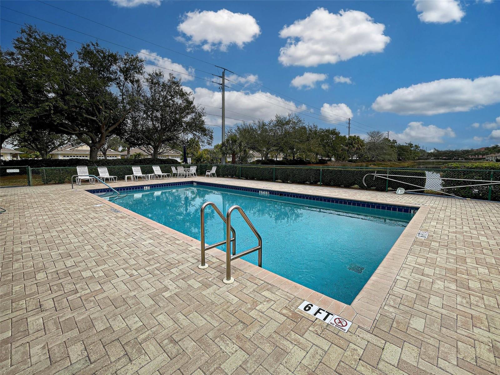 VISTA DEL LAGO - Residential