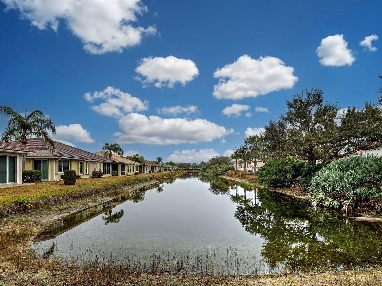 VISTA DEL LAGO - Residential