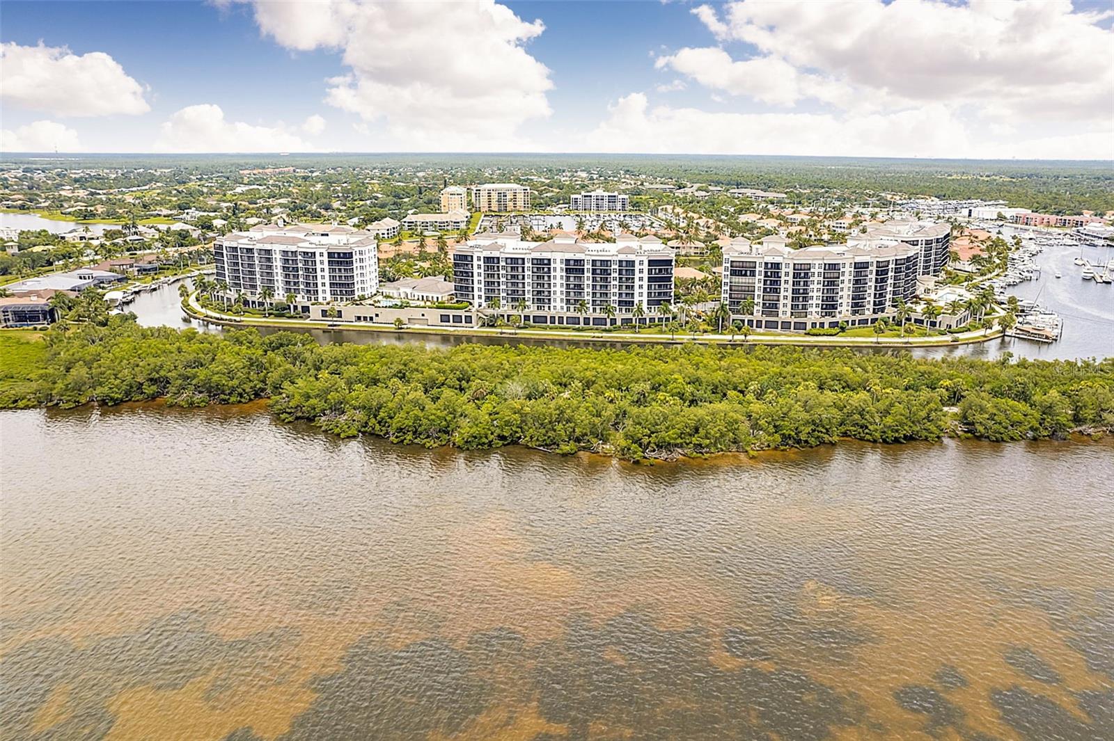 GRANDE ISLE TOWERS III & IV - Residential