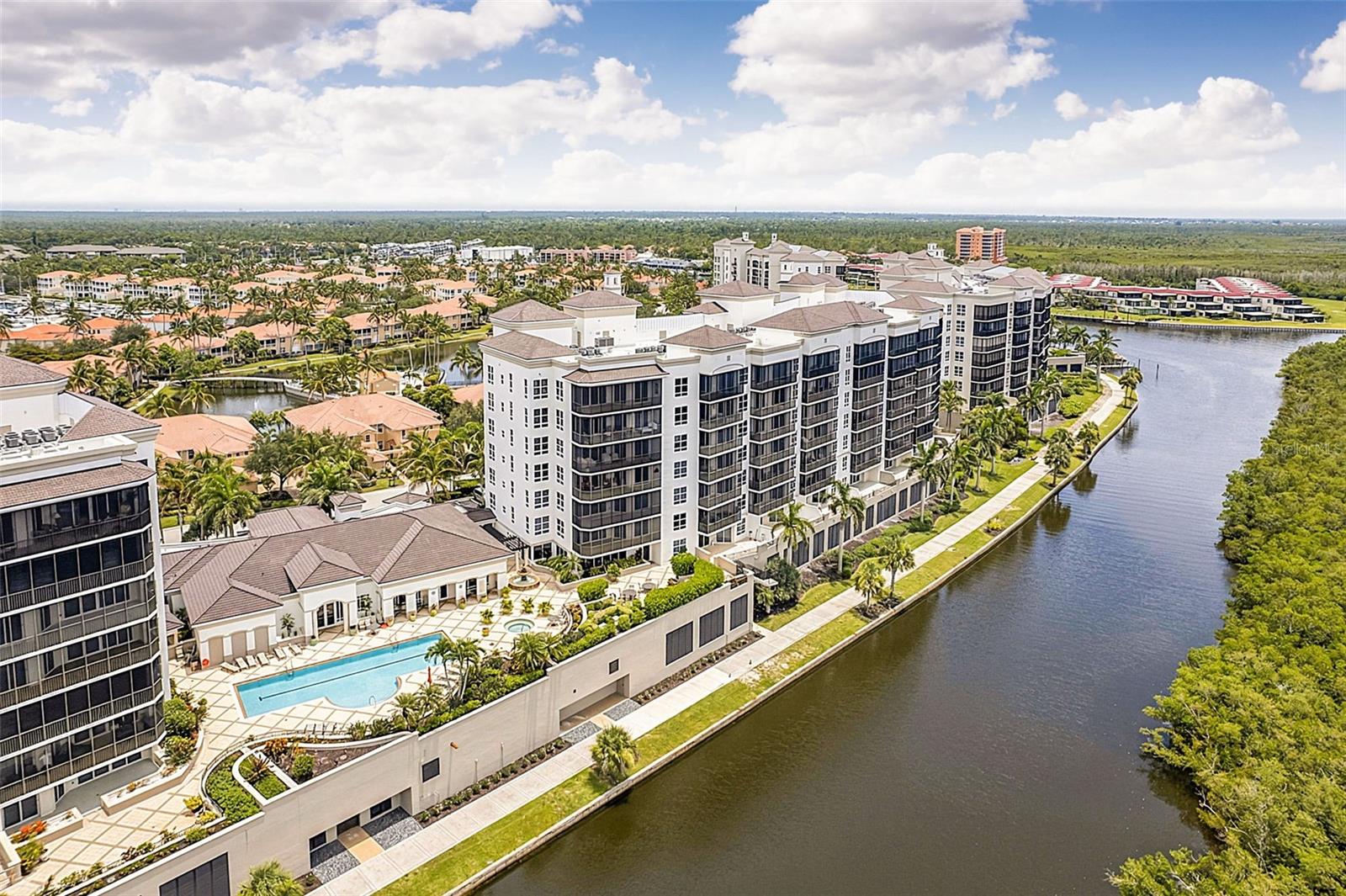 GRANDE ISLE TOWERS III & IV - Residential
