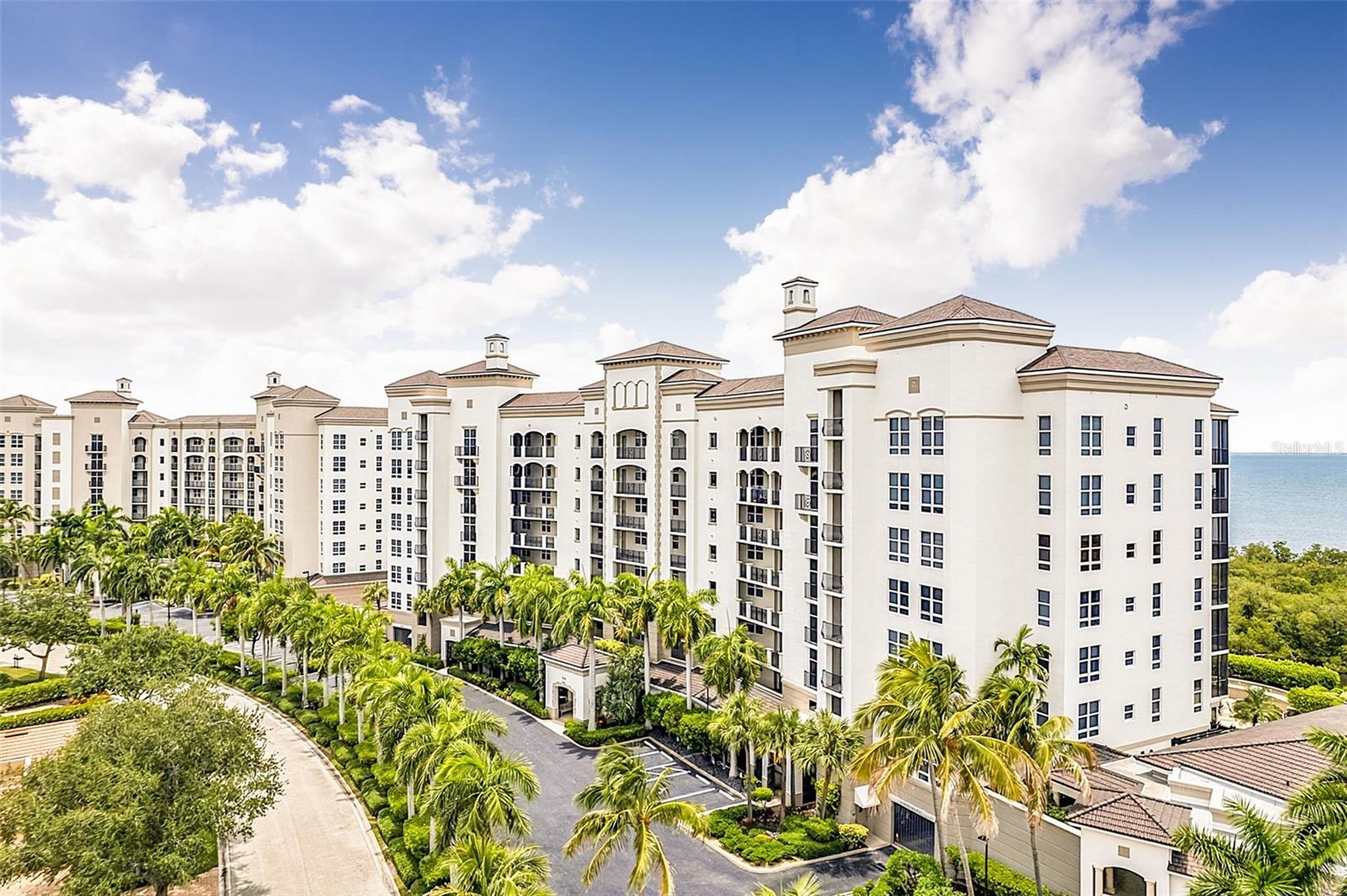 GRANDE ISLE TOWERS III & IV - Residential