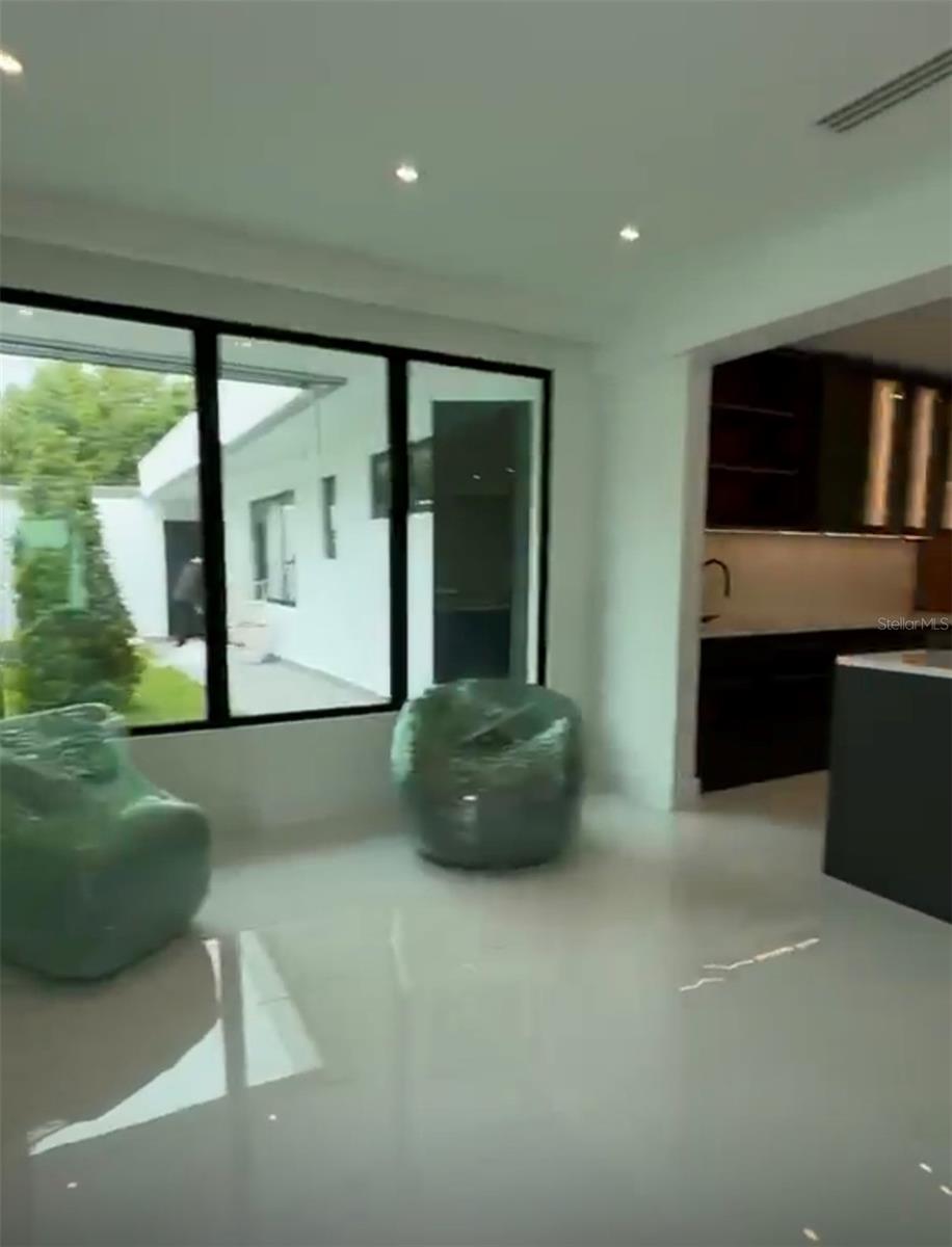 GARDEN HILLS NORTE - Residential