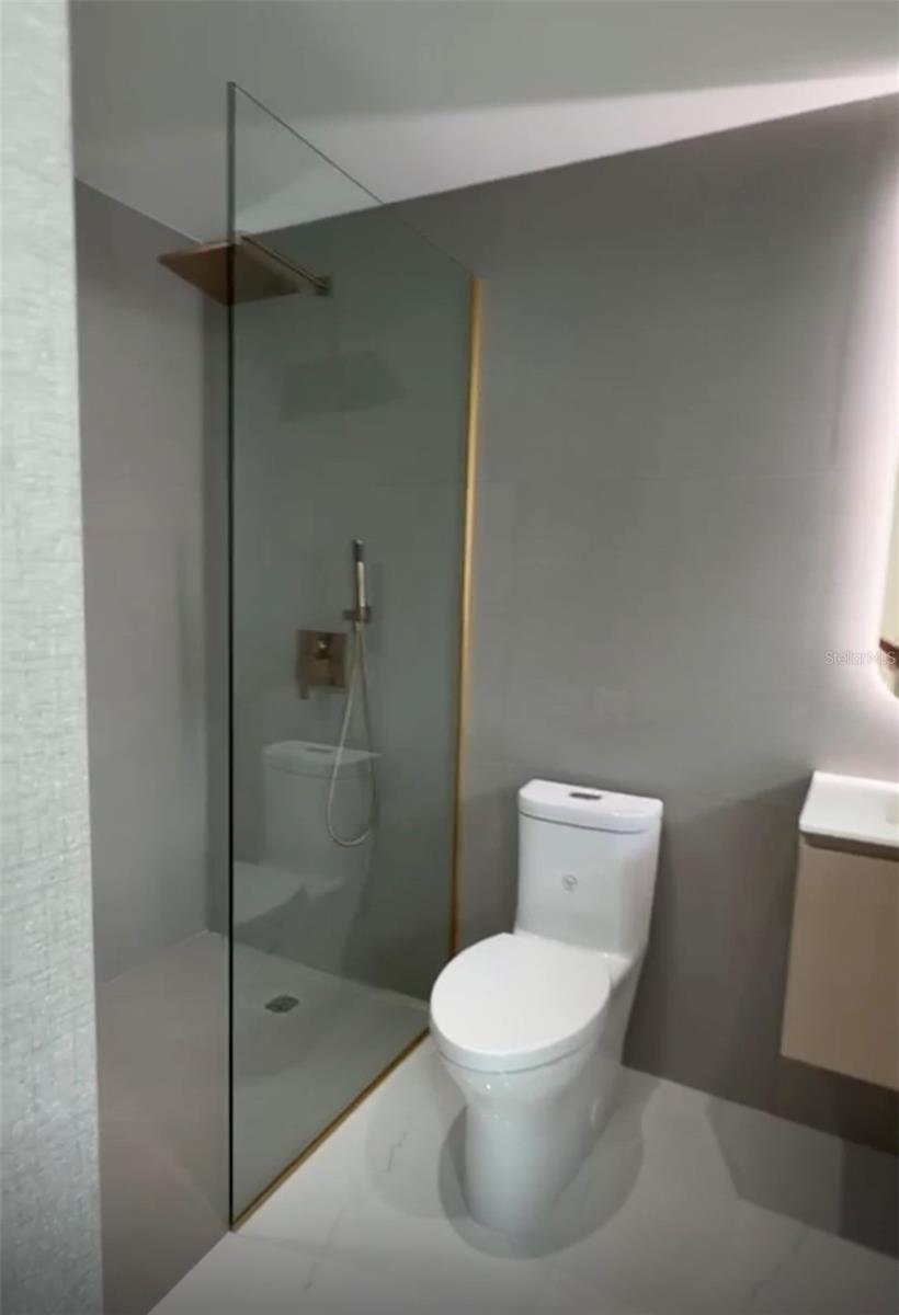 GARDEN HILLS NORTE - Residential