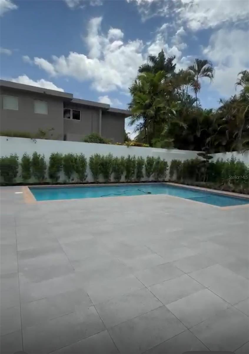 GARDEN HILLS NORTE - Residential